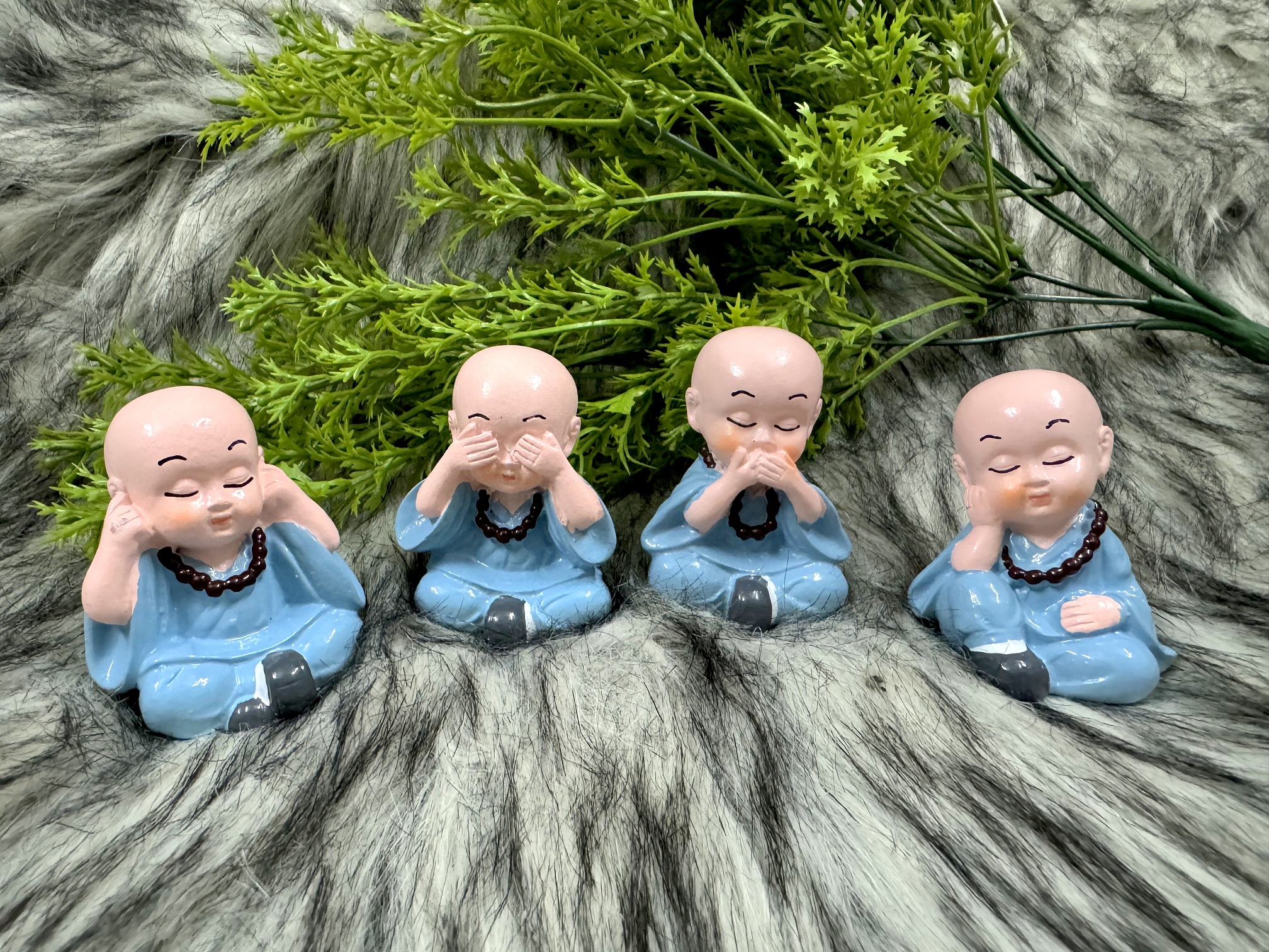 Bộ tượng tứ không đeo tràng hạt đội phong thuỷ Nhật Bản