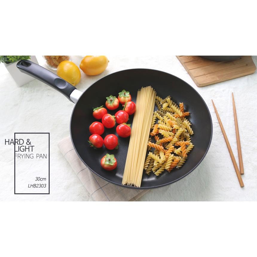 Chảo đáy từ cookplus lock&lock lhb2303-okih bằng nhôm 30cm