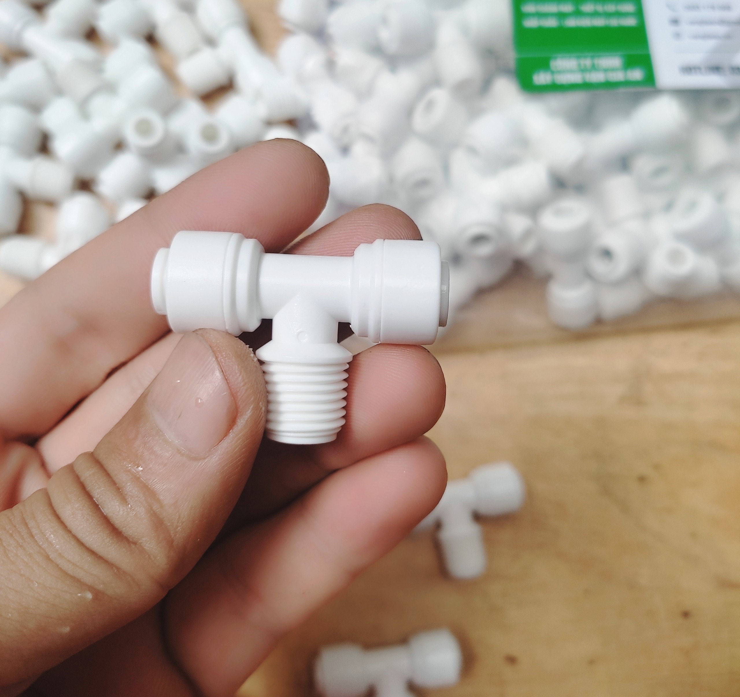 Co nối nhanh t ren 13 - 2 đầu ra dây 6