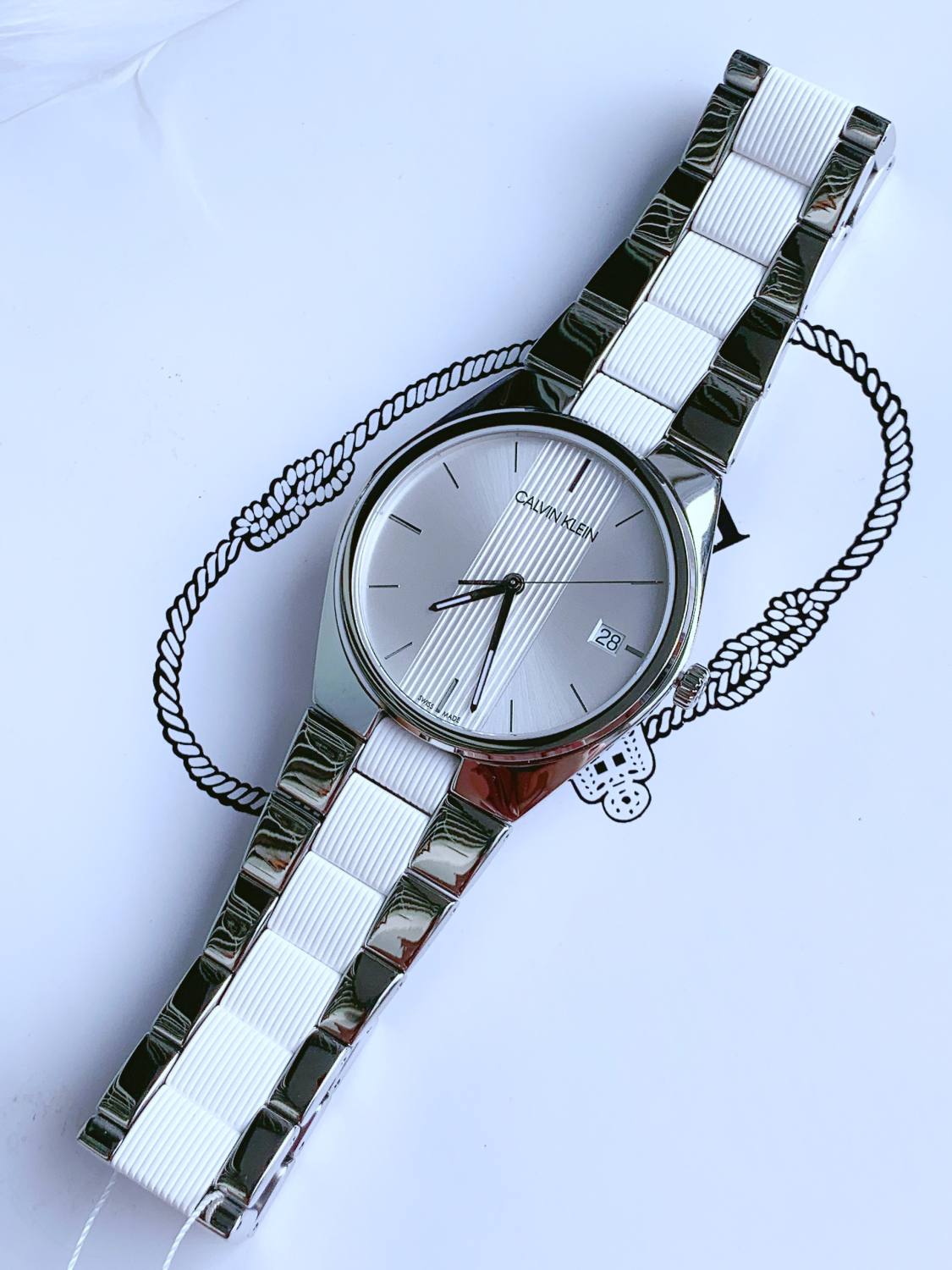 Đồng hồ Nam chính hãng Calvin KleinQuartz K9E211K6 Size 40,Mặt trắng,Lịch