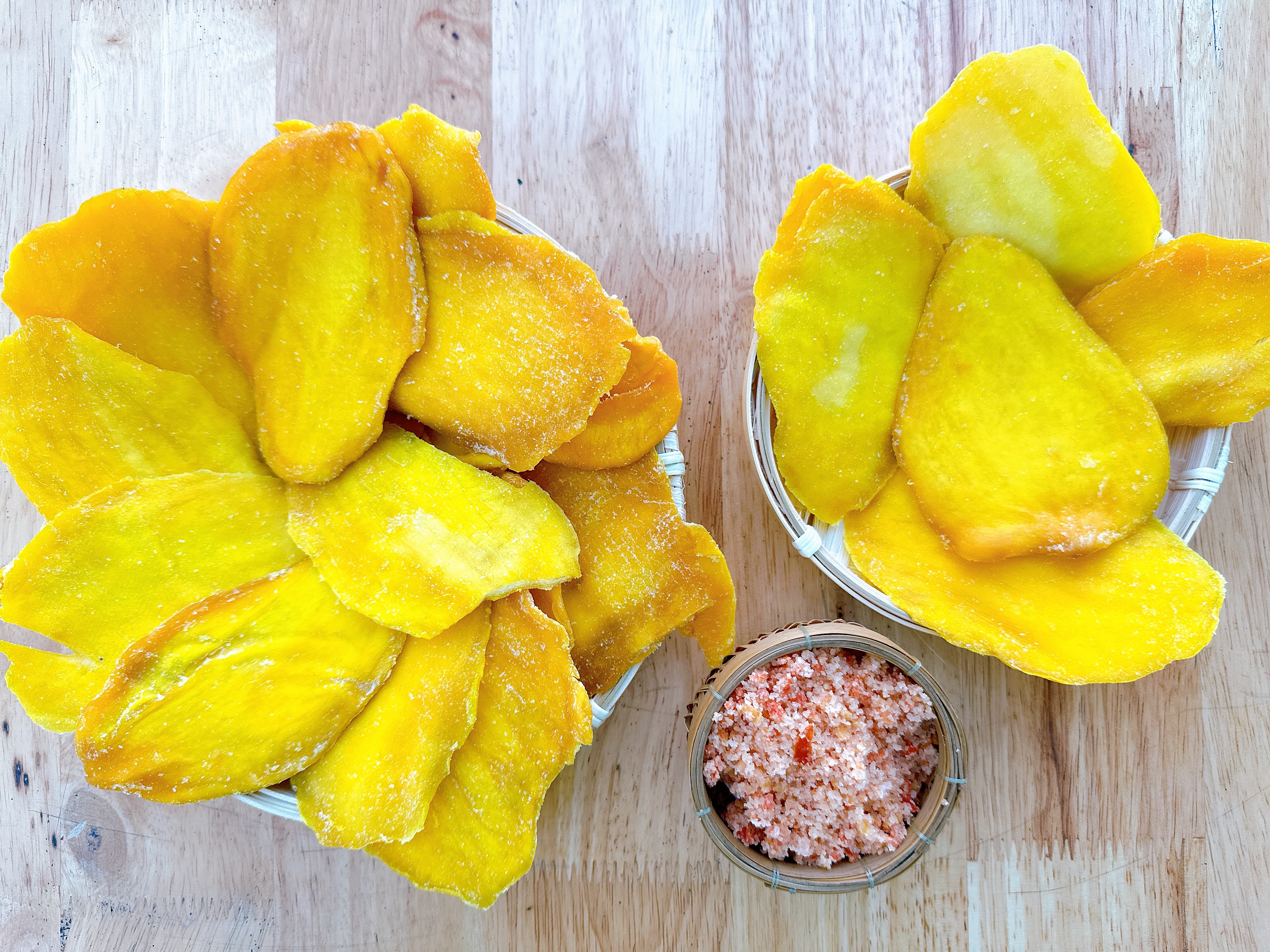 300gr,500gr,1kg xoài sấy dẻo đặc sản cam lâm khánh hòa