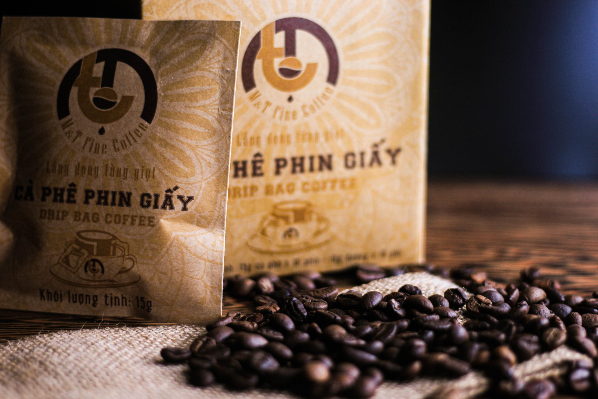 CÀ PHÊ PHIN GIẤY - HƯƠNG VỊ TỪ THIÊN NHIÊN ĐẬM CHẤT RANG MỘC MANG THƯƠNG HIỆU M&T FINE COFFEE
