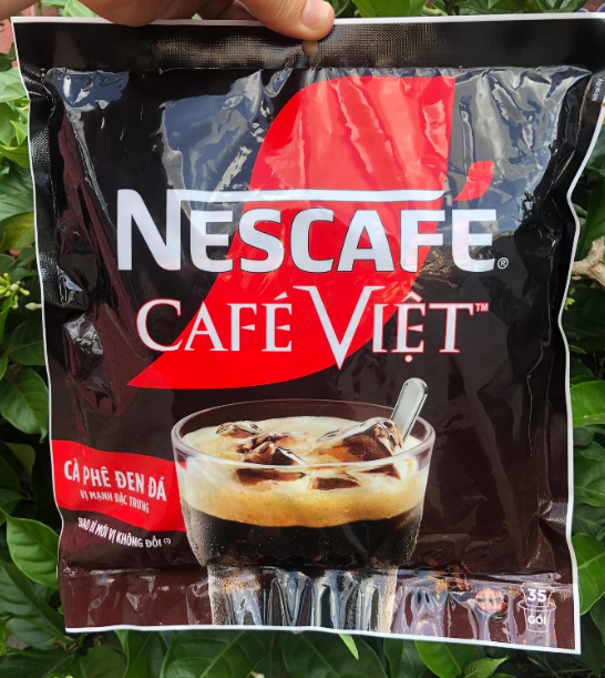Cà phê đen đá Nescafe Café Việt 2 Trong 1 Cà Phê Đen Hoà Tan (Túi 35 gói x 16g)