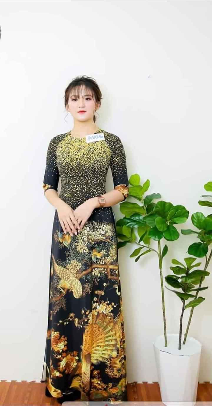Áo dài truyền thống may sẵn kèm quần