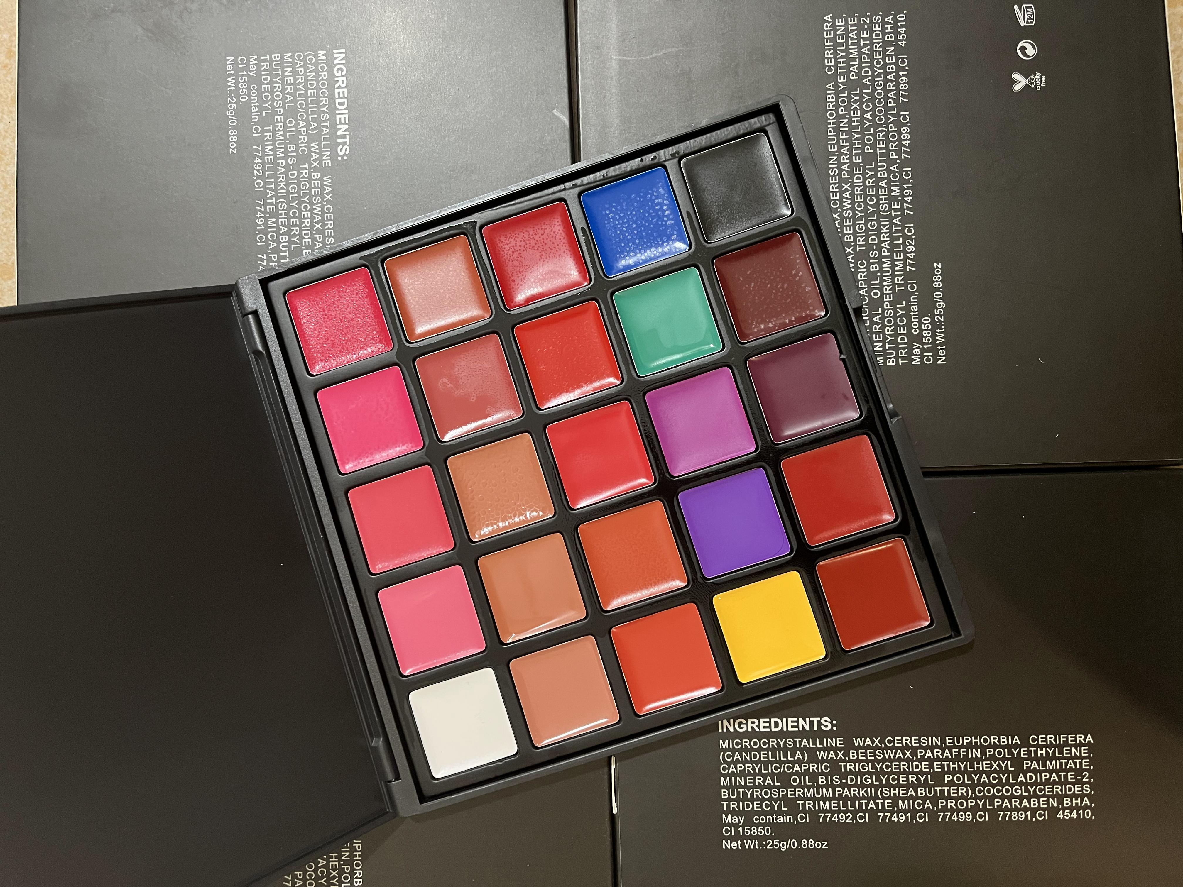 Bảng son đen lì 25 ô sahati 180g