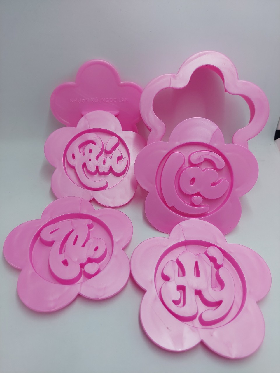 Bộ khuôn xôi 12 cm - mai - ghép chữ phúc - lộc - thọ - hỷ