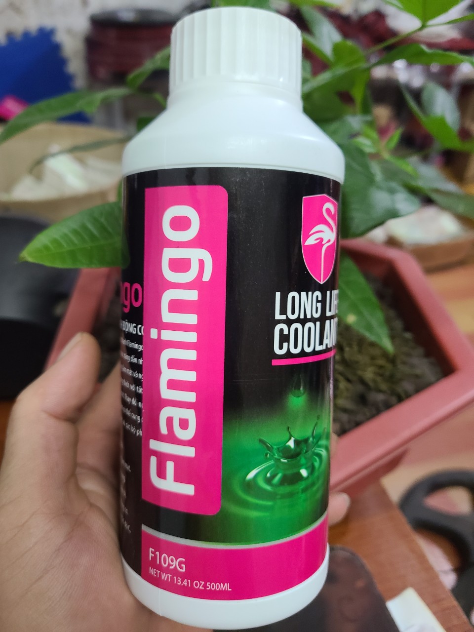 Chai Nước làm mát động cơ ô tô Flamingo Long Life CooLant F109G ( Chai Màu Xanh 500ml )