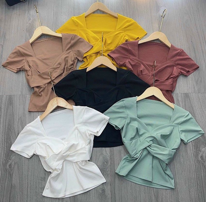 Áo thun nữ xoắn ngực hàng đẹp SALE lỗ nặng còn ít