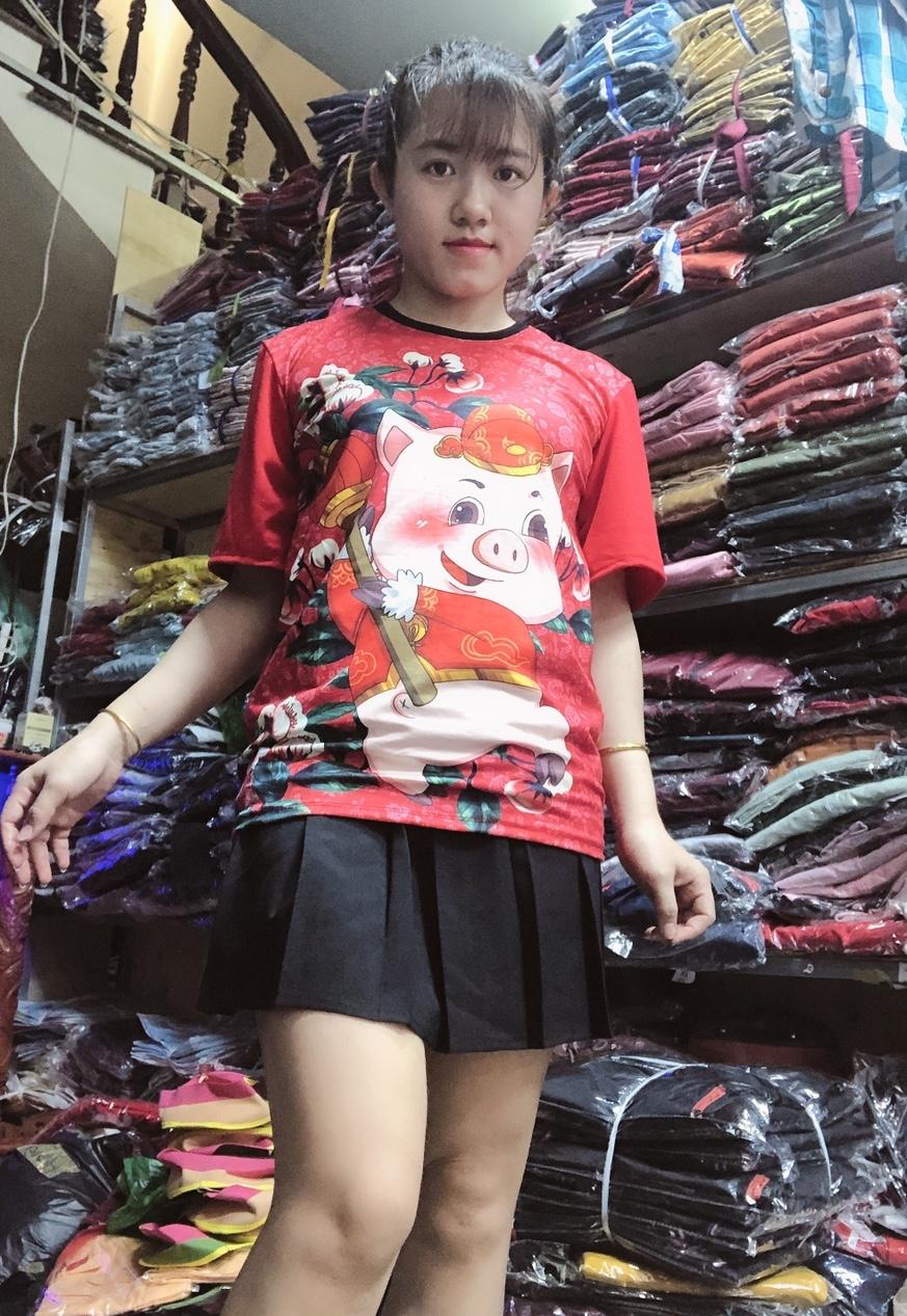 Áo thun nữ in hình heo vàng may mắn