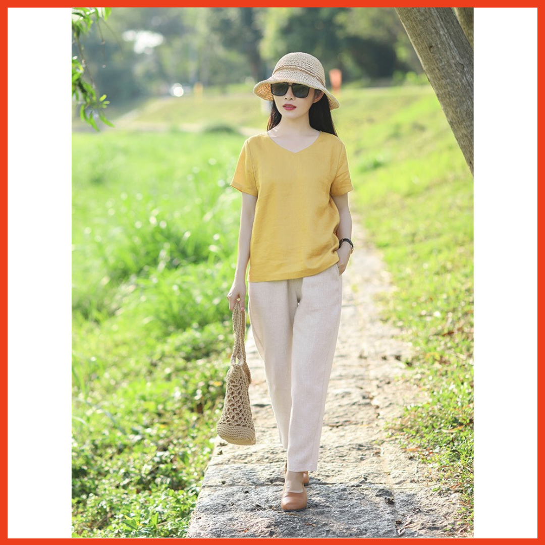 Bộ Quần Áo Nữ Đẹp Yanis Áo Vàng Quần Be Vải Linen Cao Cấp Form Rộng Thoáng Mát Từ 42 - 70KG