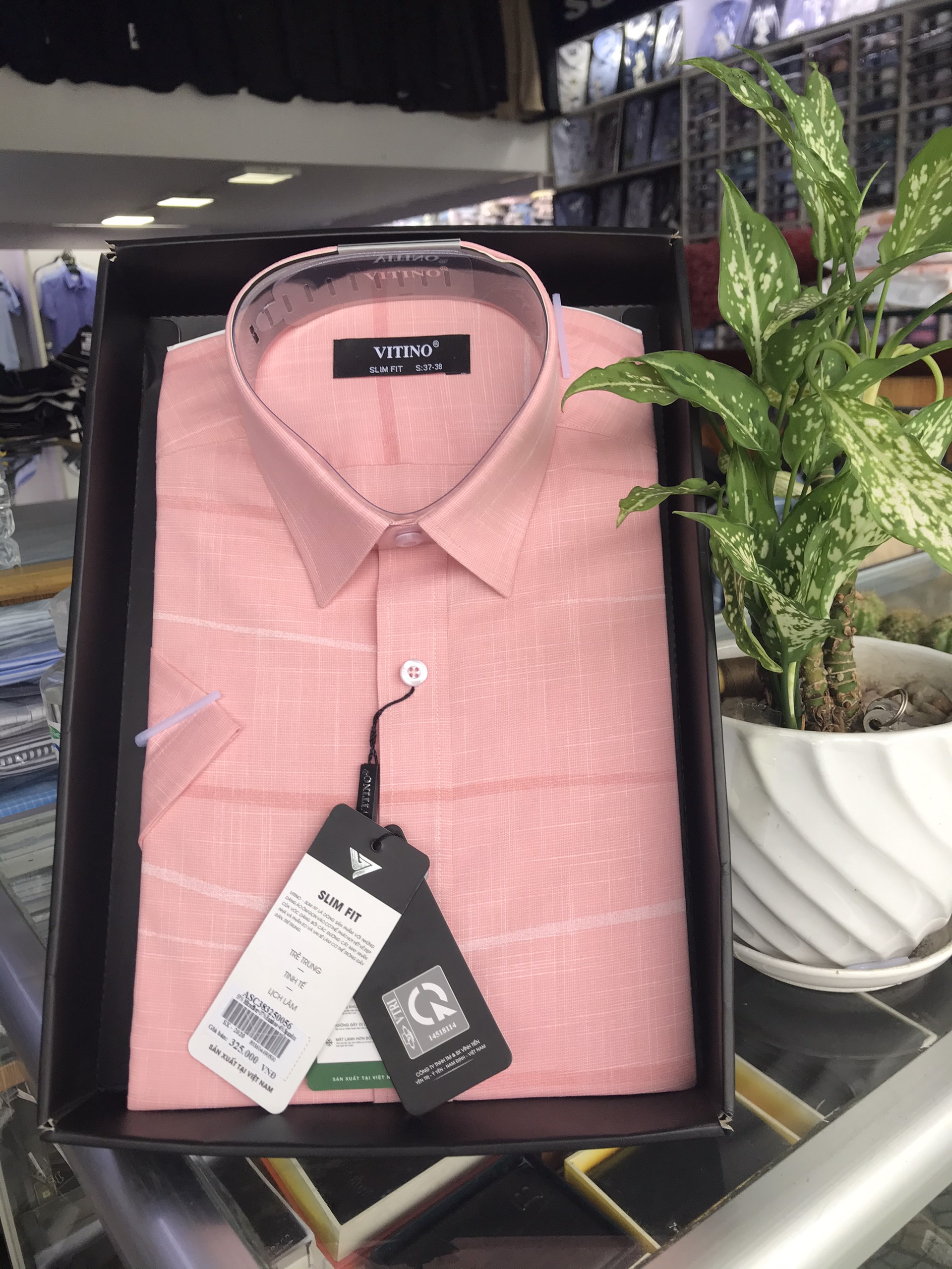 Áo sơ mi ngắn tay Vitino chính hãng - dáng ôm/lai bầu mã 056