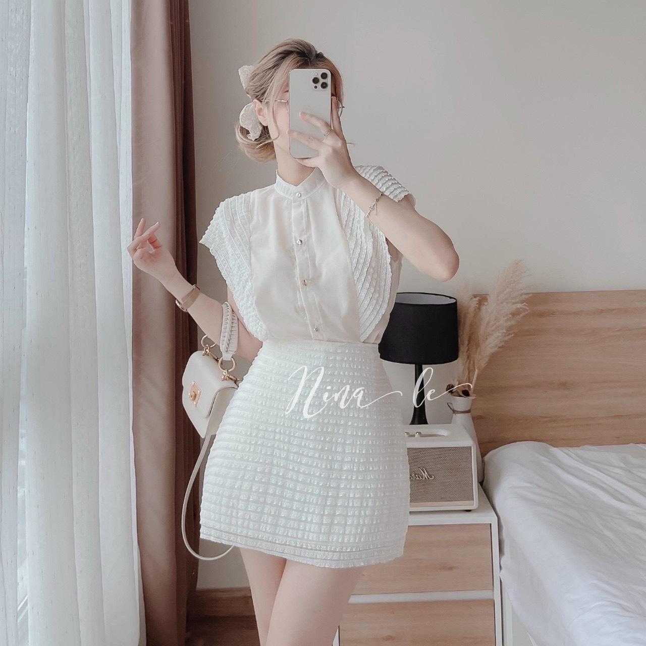 Sét bộ áo ren cổ cao nút cài cách điệu vạt vai kèm chân váy cao cấp y hình mondx162