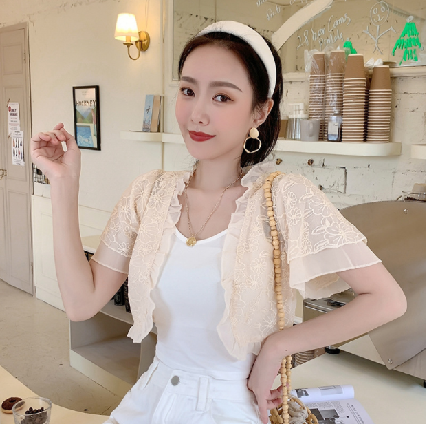 Áo khoác ren hoa dập nổi viền voan cao cấp