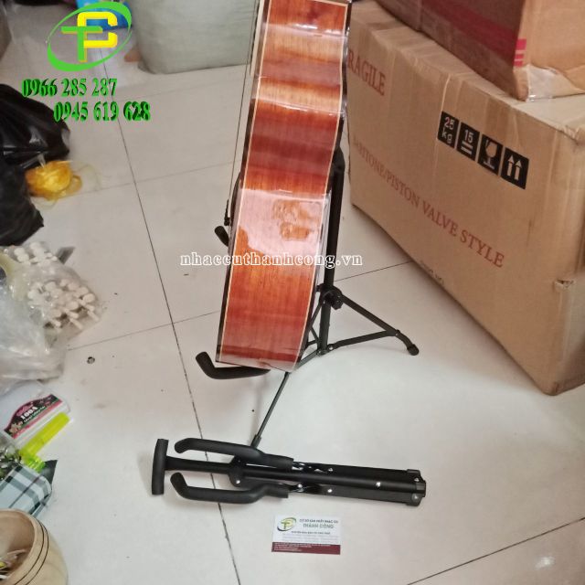Giá để đàn guitar gấp gọn