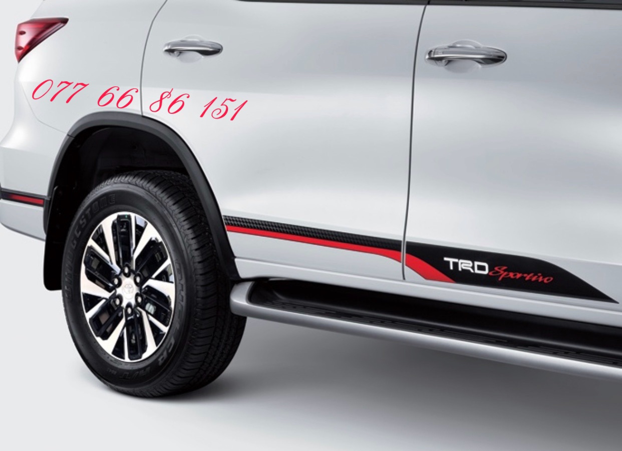 Tem dán sườn xe fortuner 2020