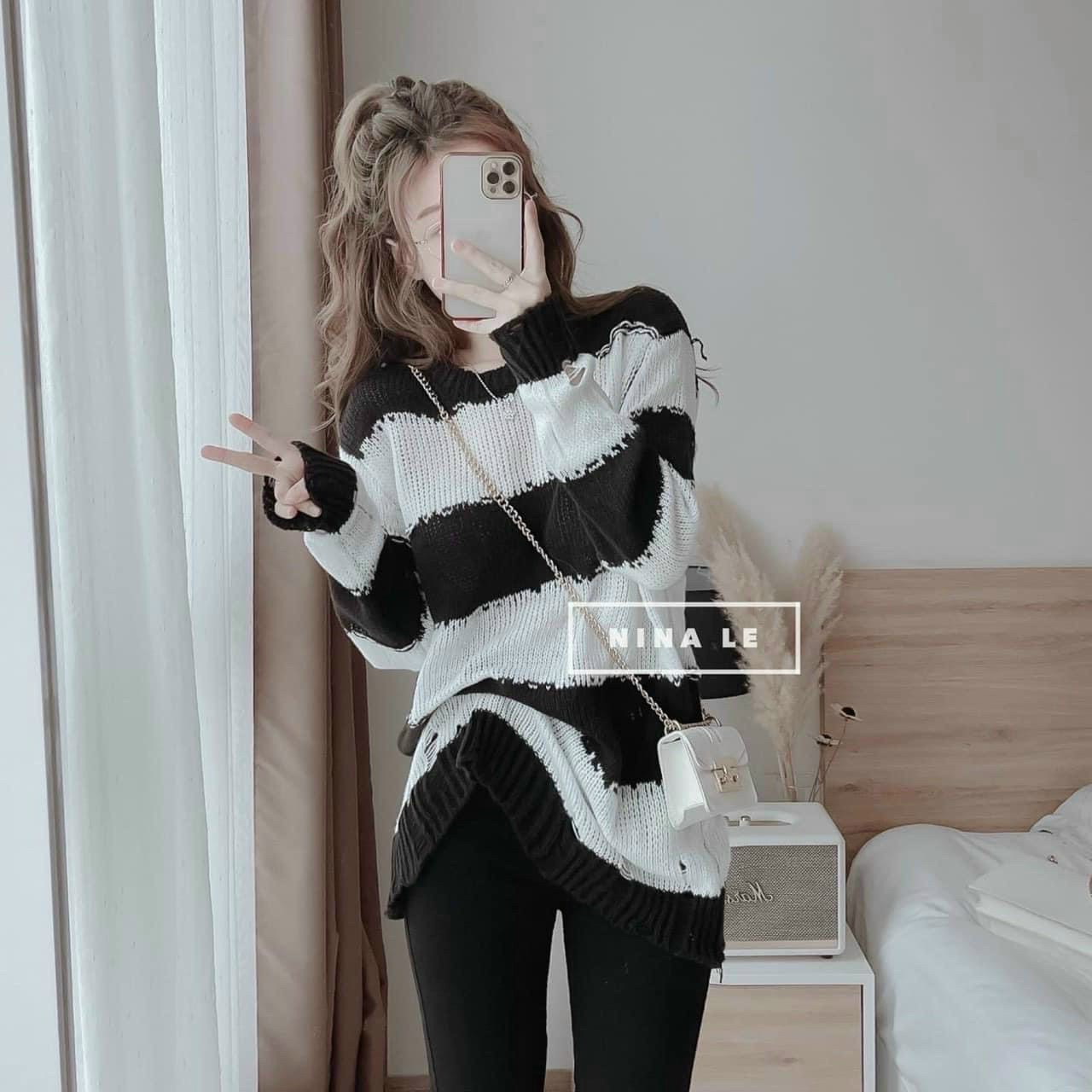 Áo len kẻ rách form rộng giấu quần bigsize mặc được