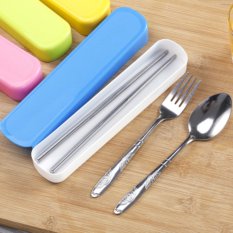 Bộ đũa thìa inox kèm hộp nhựa màu trơn, bộ đũa thìa ăn cơm văn phòng, TuanCua