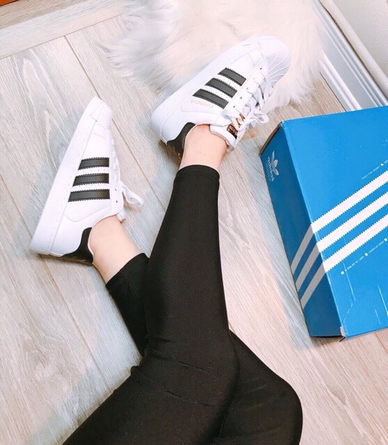 Giày Thể Thao Hàng Chuẩn Mũi Sò Tem Vàng Nam Nữ