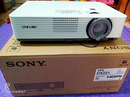 Máy chiếu Sony