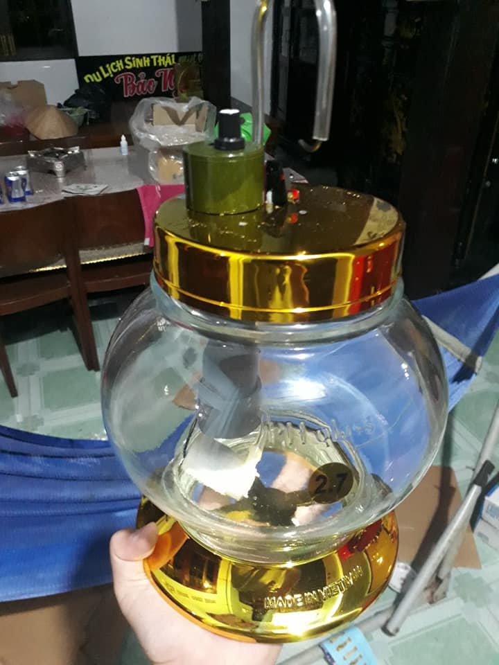 Bình rót rươu tự động thủy tinh 2,7 lít cao cấp