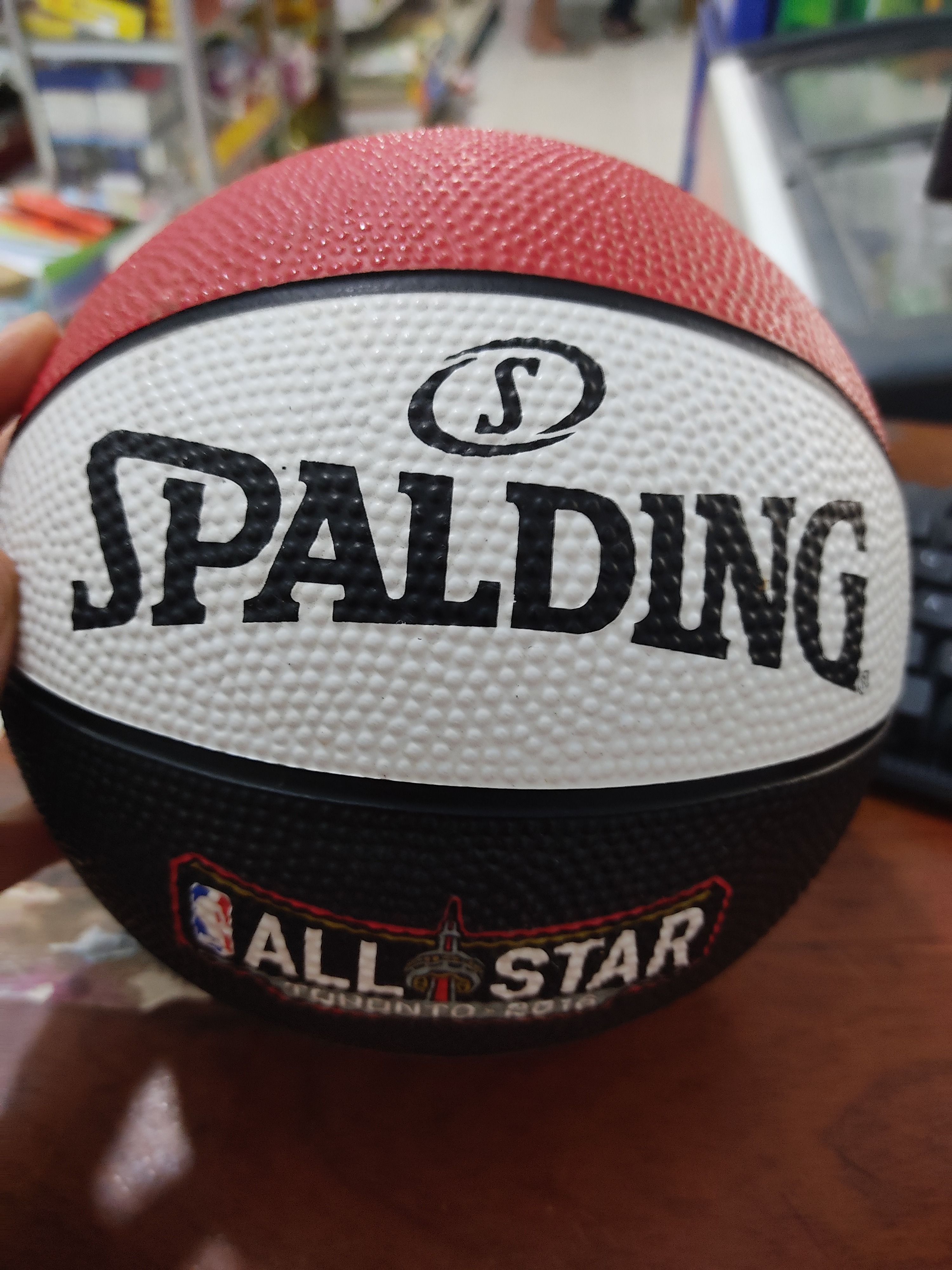 Bóng rổ xuất khẩu số 3 cho bé yêu.