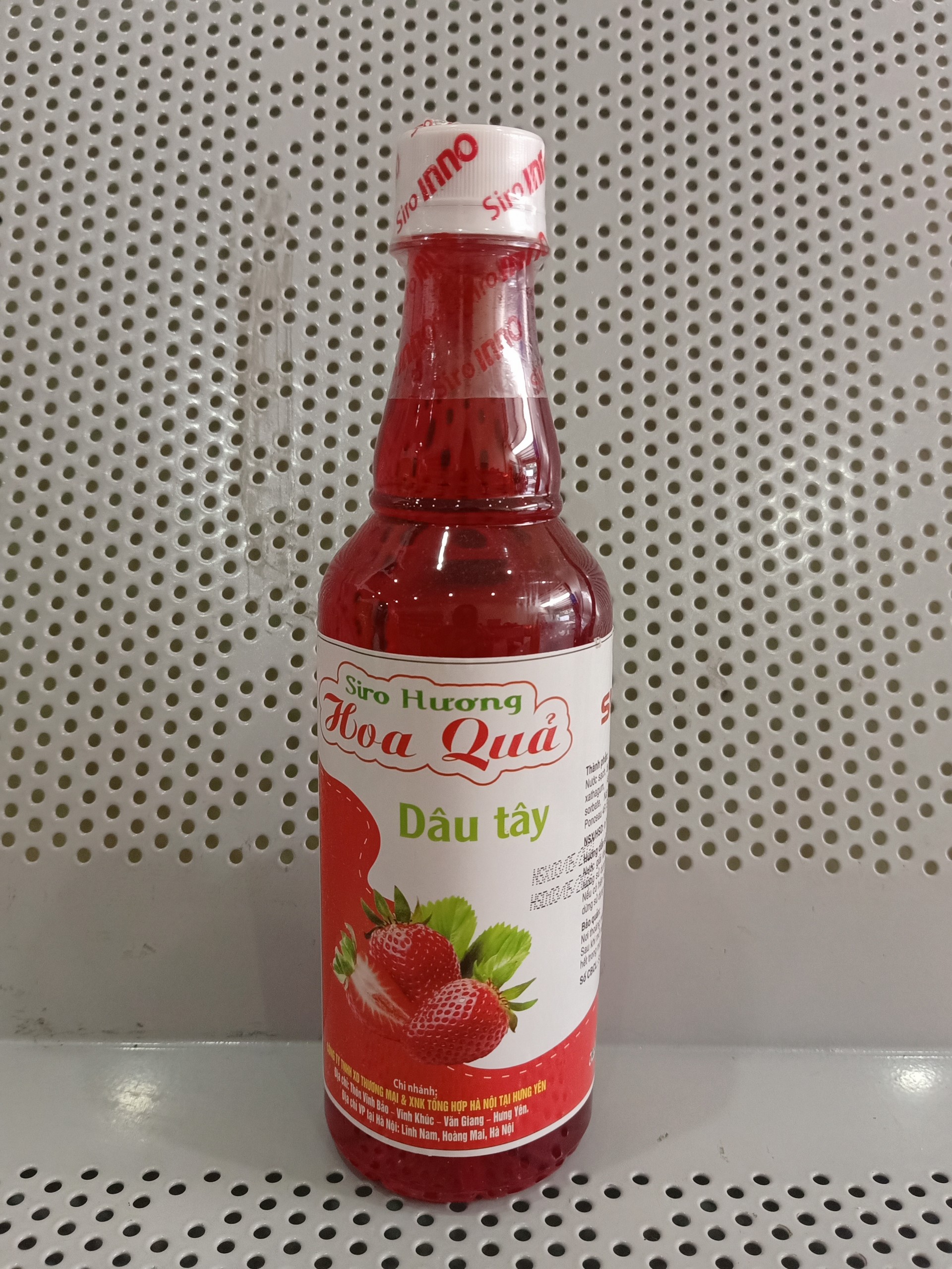 Siro hoa quả 600ml vị Dâu tây