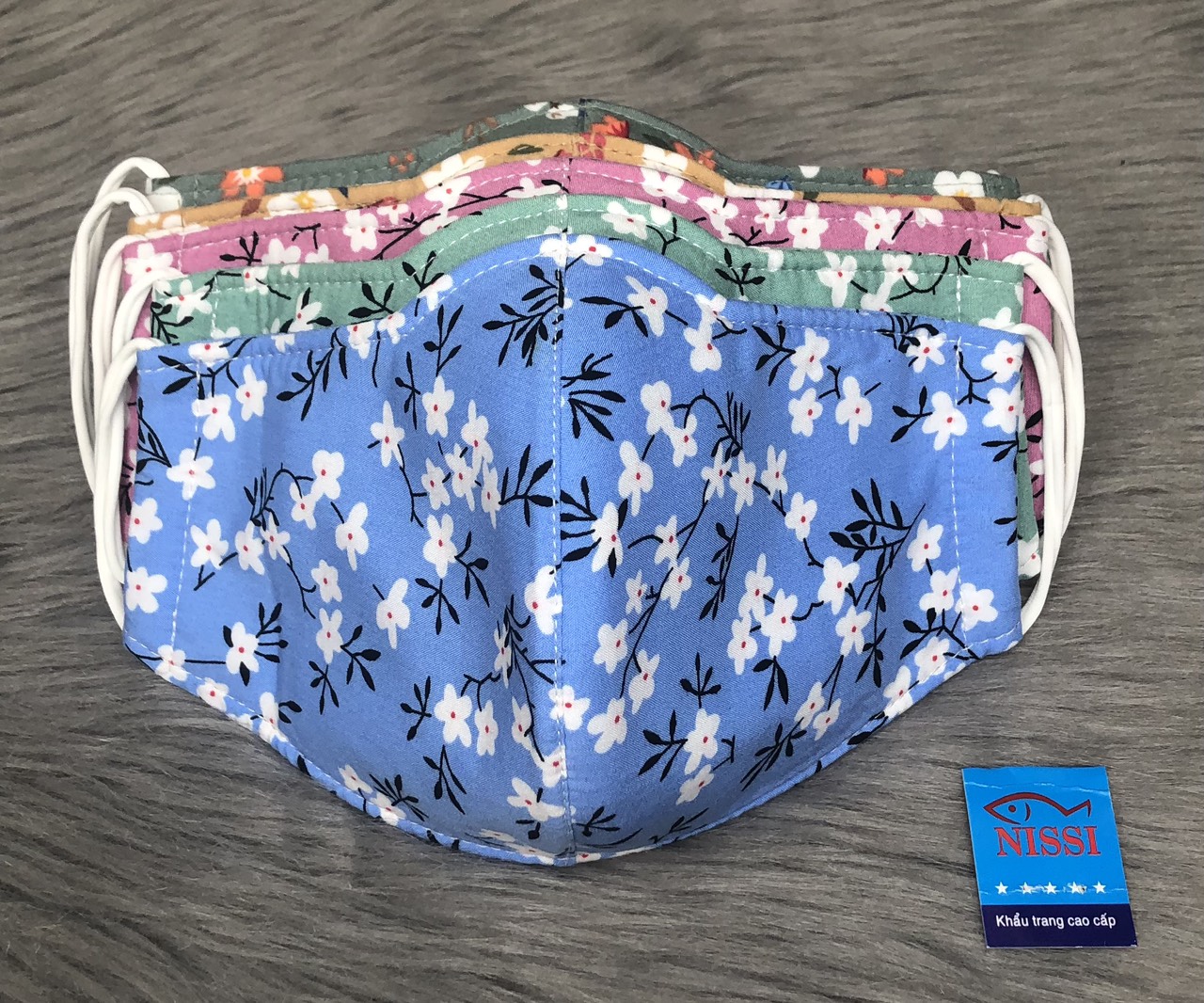 [HCM]Combo 5 khẩu trang vải bông , có mũi, khẩu trang vải 2 mặt cotton giống nhau ,thương hiệu NISSN , bảo đảm giao đúng hàng