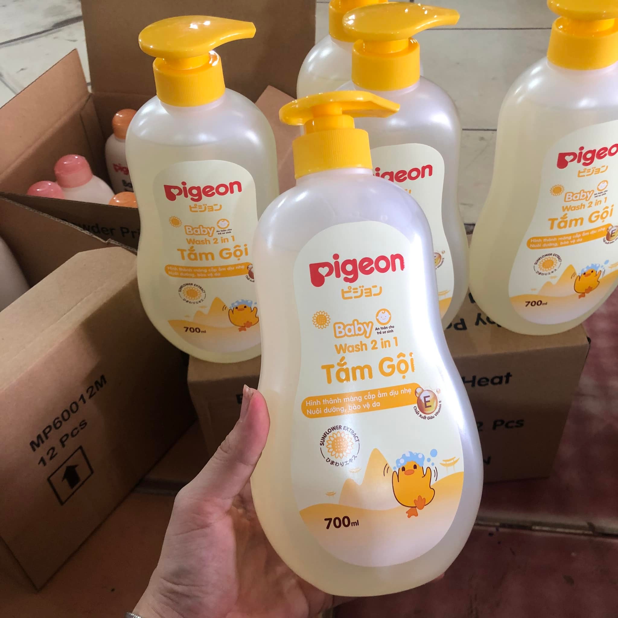 SỮA TẮM GỘI TOÀN THÂN CHO BÉ PIGEON BABY WASH 2IN1 MẪU MỚI - 11392