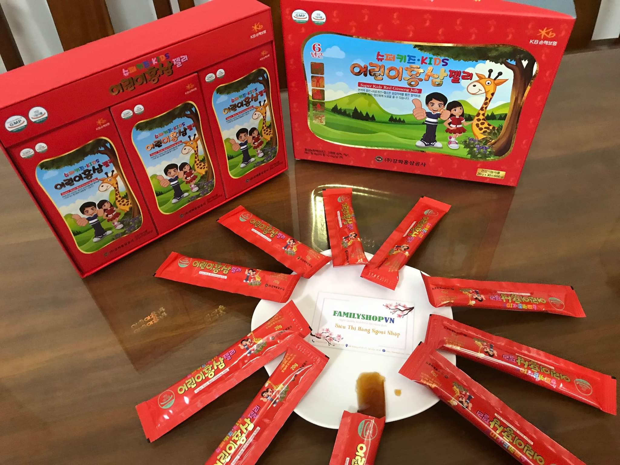 Thạch hồng sâm baby hươu cao cổ cho bé hàn quốc hộp 30 gói
