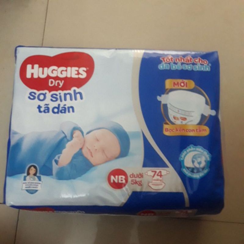 Bỉm - tã dán sơ sinh huggies size nb - 74 miếng