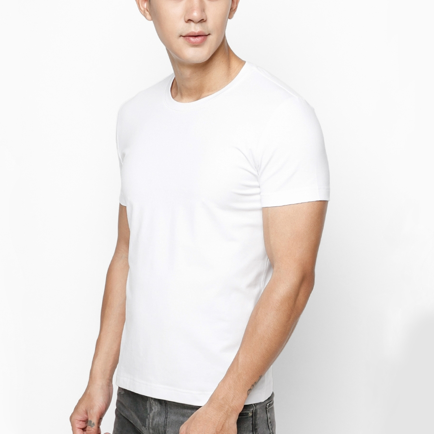 Áo thun t-shirt nam cổ tròn the basic chất liệu cotton mềm mại