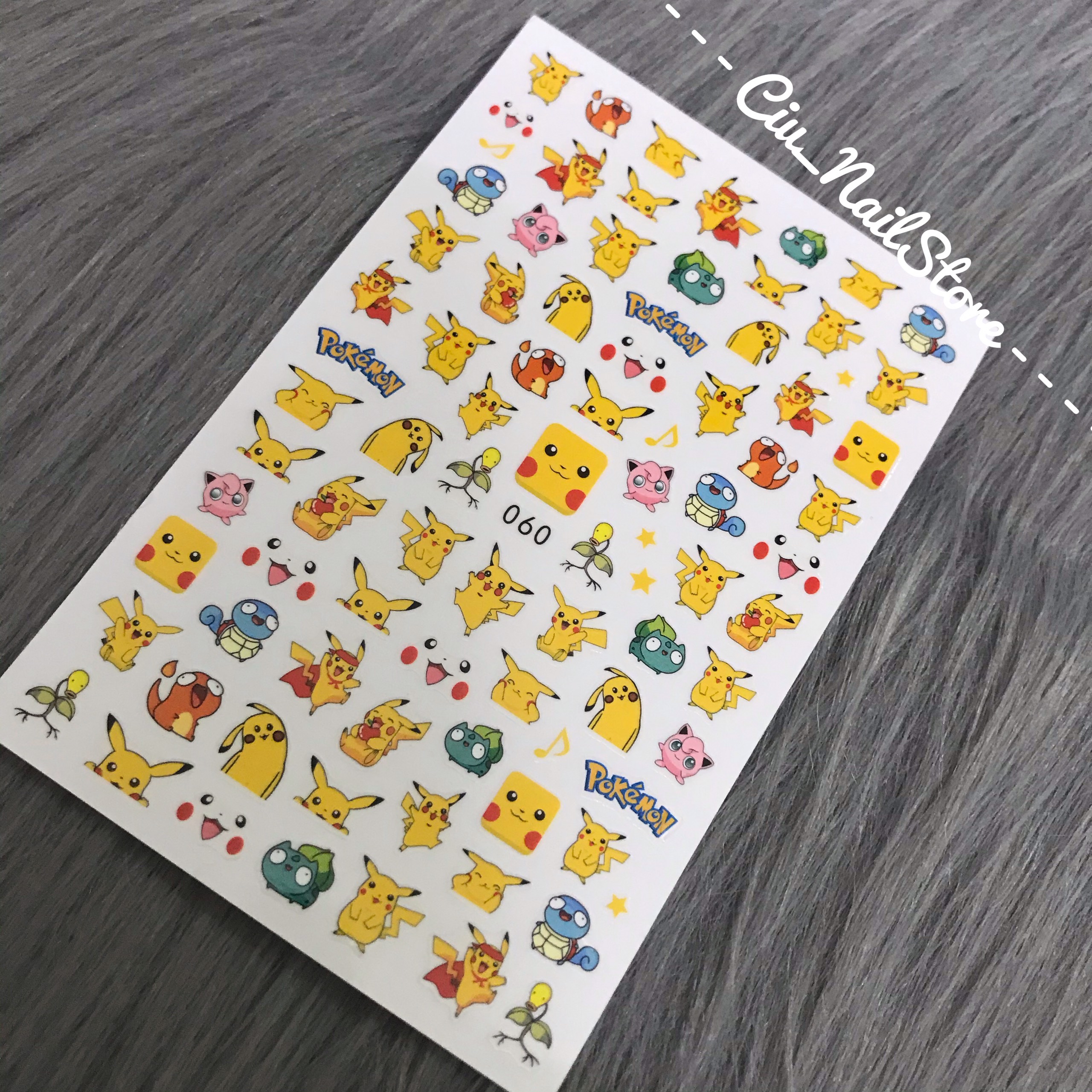 Sticker dán móng pikachu