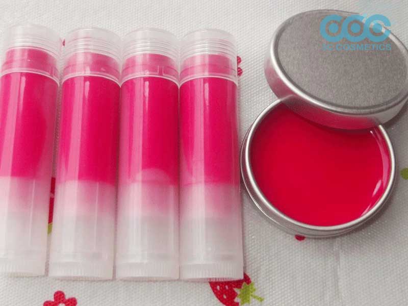 Son dưỡng môi giúp làm sáng màu môi và chống nứt nẻ hiệu quả
