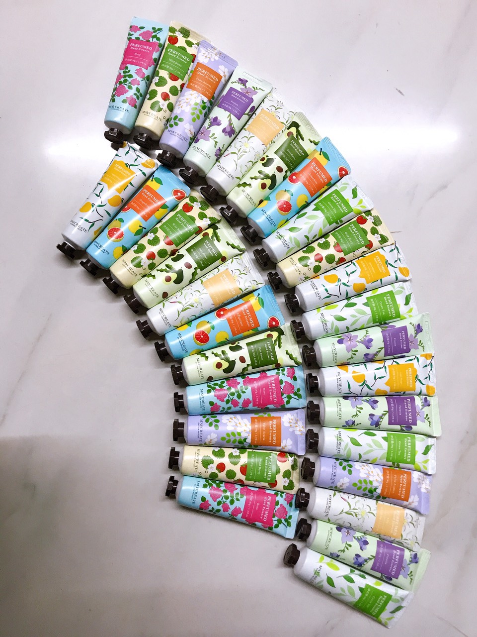 Kem tay mềm mịn MAYCREATE nội địa Trung. SHOP SẼ GIAO MÙI NGẪU NHIÊN Ạ!