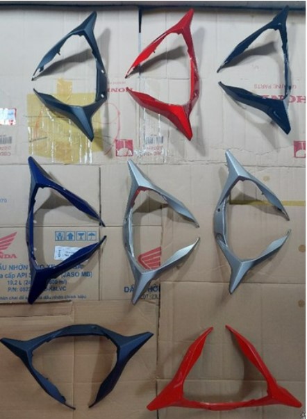 Nắp trên tay lái honda winner x 150 v2 2019