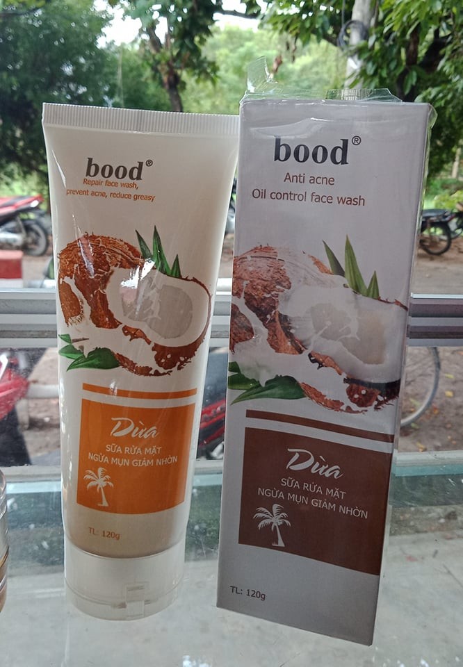 Sữa rửa mặt bood tinh chất dừa 120ml