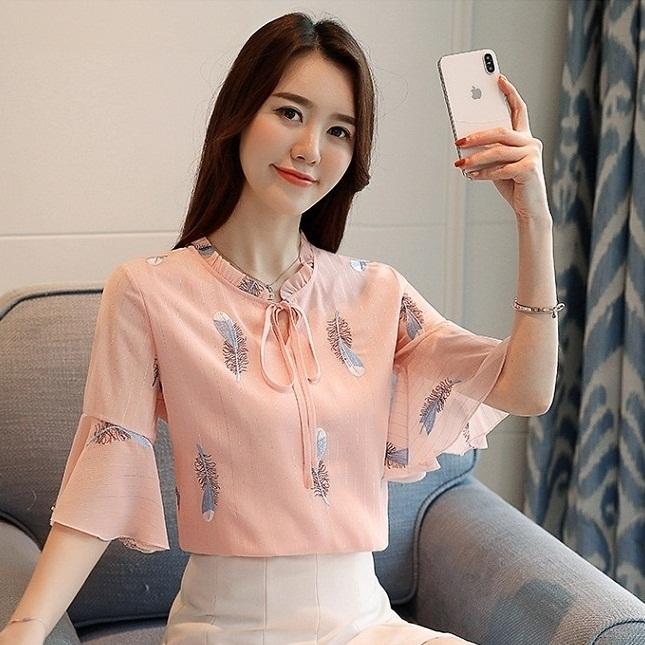 Hàng Nhập : ÁO VOAN KIỂU TAY LOA ,THÊU HOẠ TIẾT SANG TRỌNG – AK 333