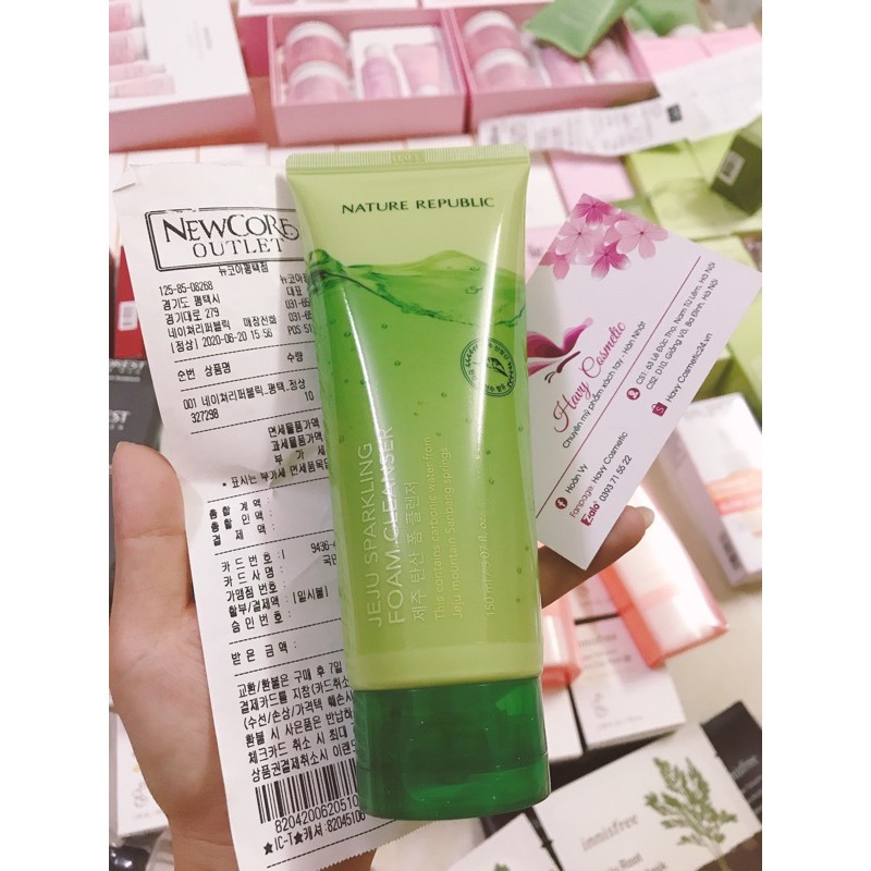Sữa Rửa Mặt Bùn Khoáng Nature Republic Jeju Sparkling Mud Foam Cleanser-