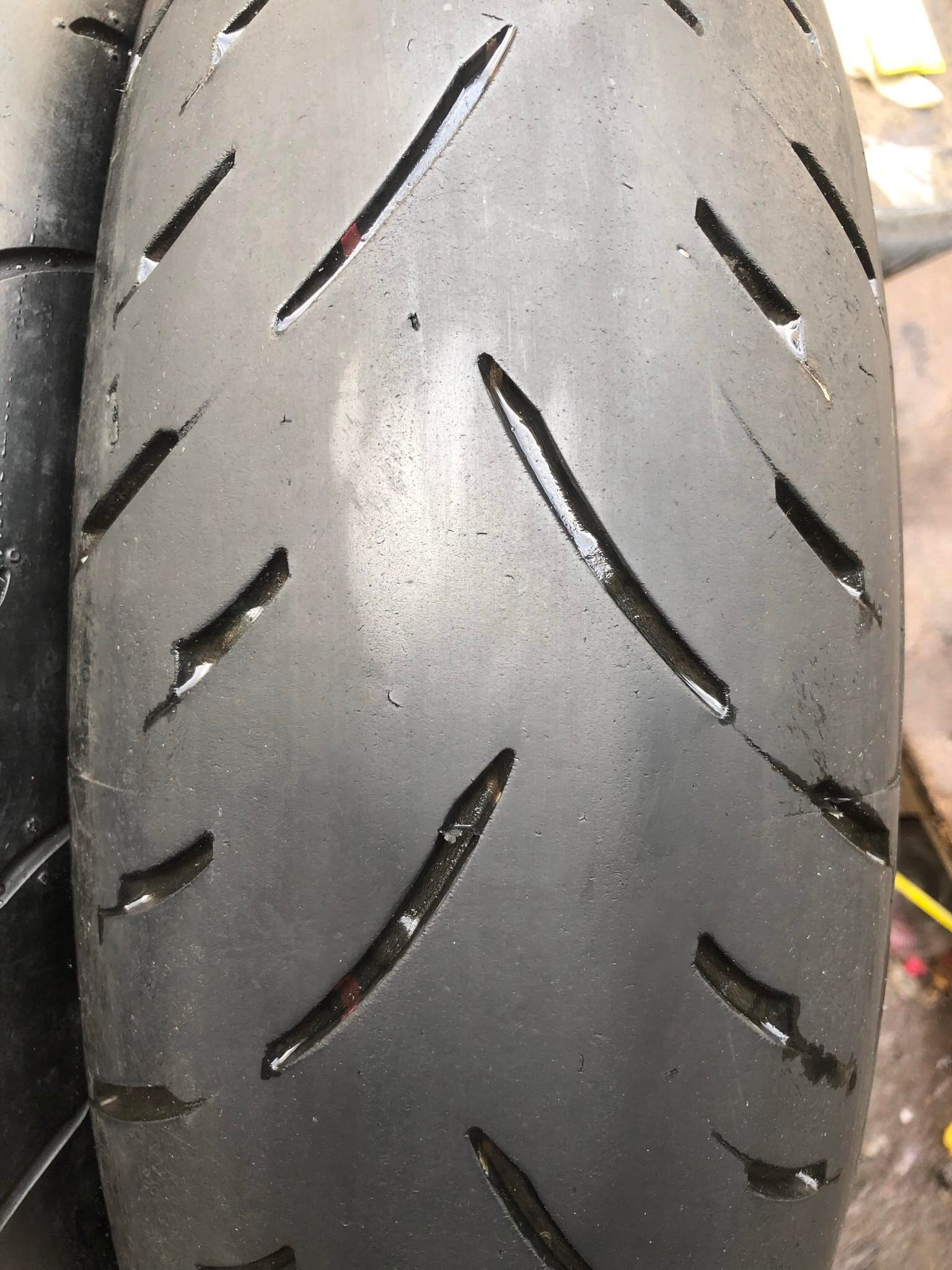 Lốp xe, Vỏ xe Dunlop GPR300 150 60R17 hàng siêu lướt chuyên gắn cho phân