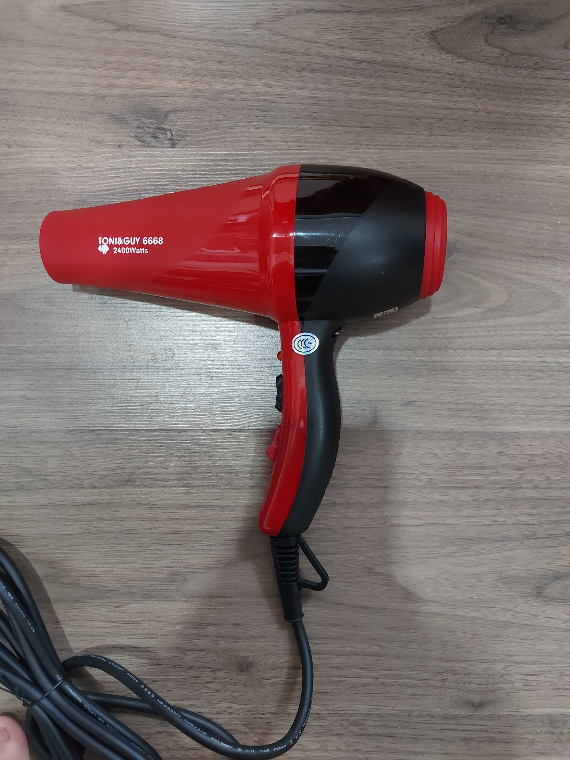 Máy sấy tóc toni & guy 6668 2400w
