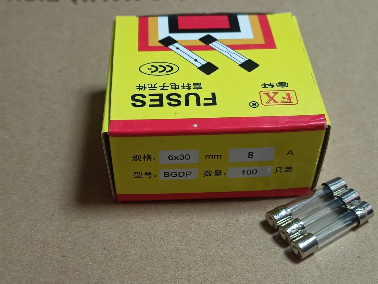 Cầu chì 8a 250v 6x30mm