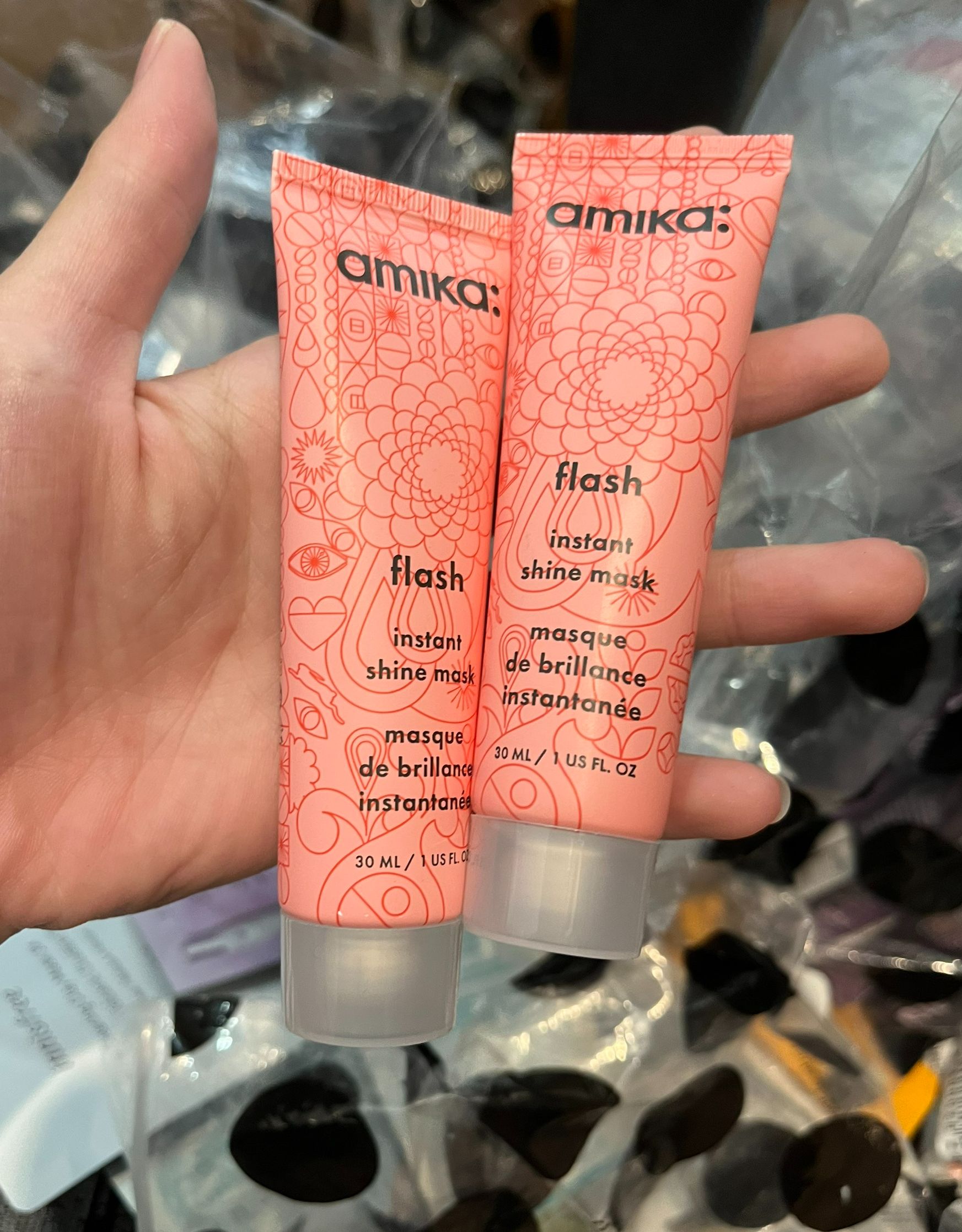 Mặt nạ ủ mềm tóc trong 1 phút Amika Flash Instant Shine Mask - 30ml/200ml