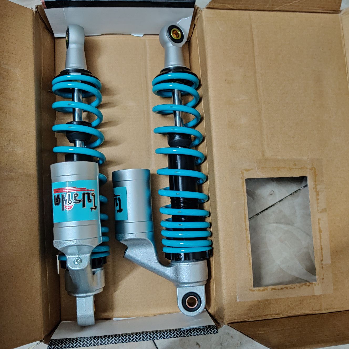 [HCM]Phuộc sau Bình Thái gắn cho Sirius Jupiter MAX Taurus