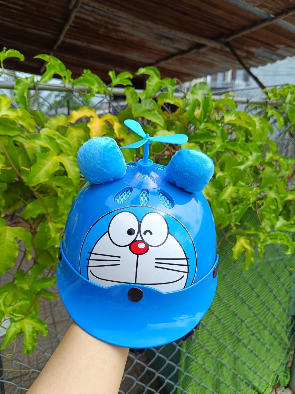 Nón bảo hiểm dtoremon e bé từ 2 t đên 7 t