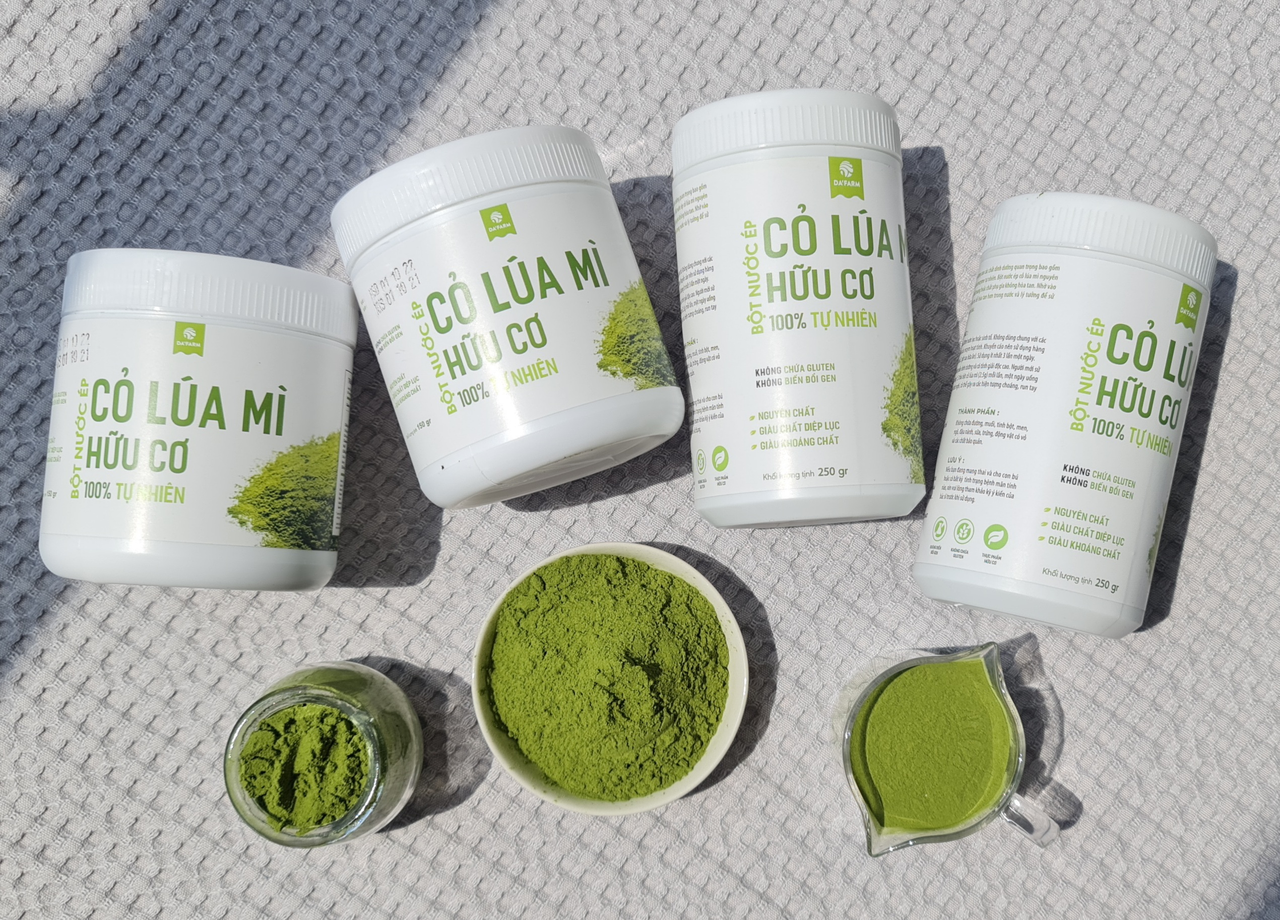 Bột cỏ lúa mì hữu cơ da'farm