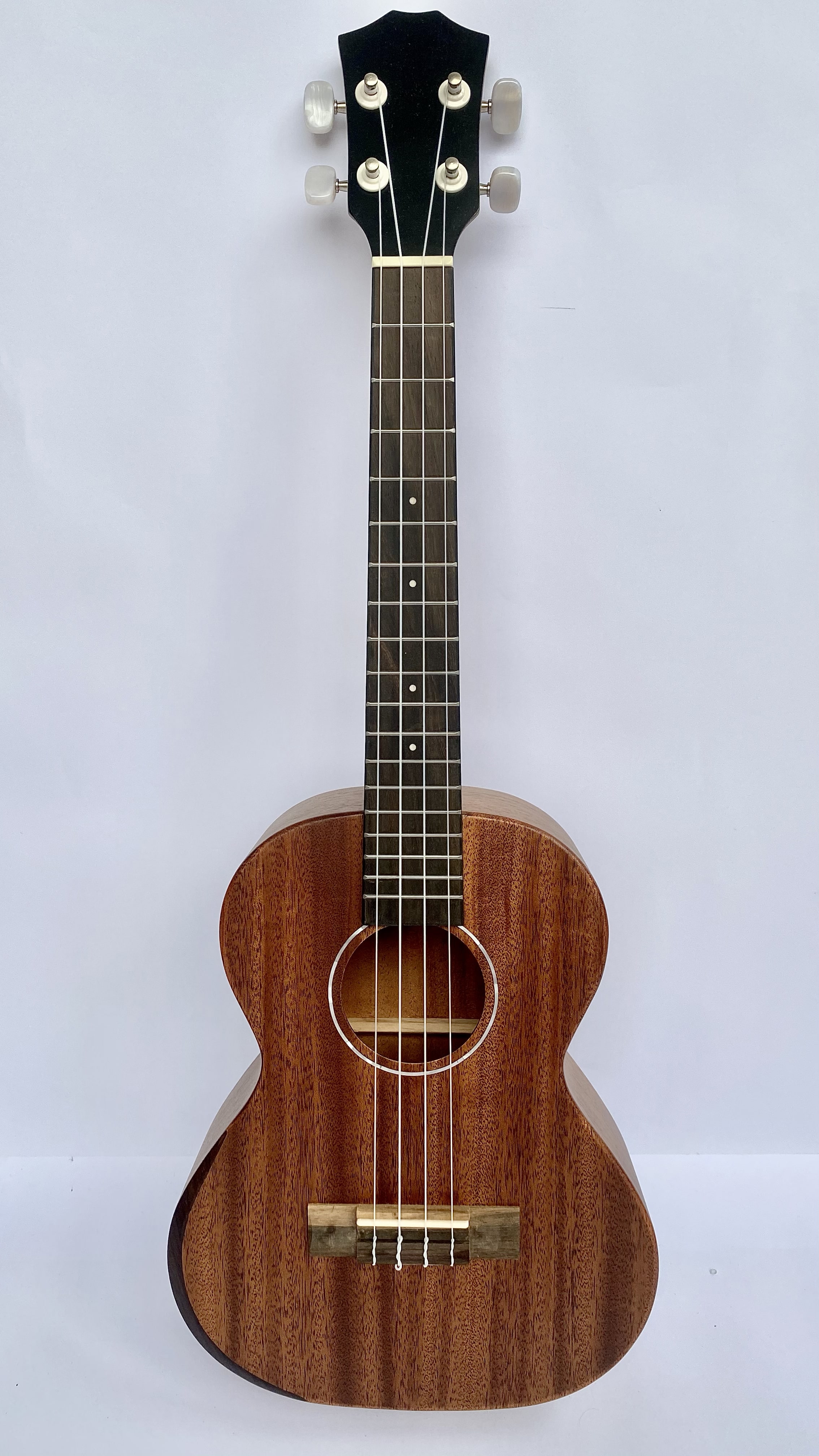 Đàn ukulele tenor gỗ mahogany size 26 inch