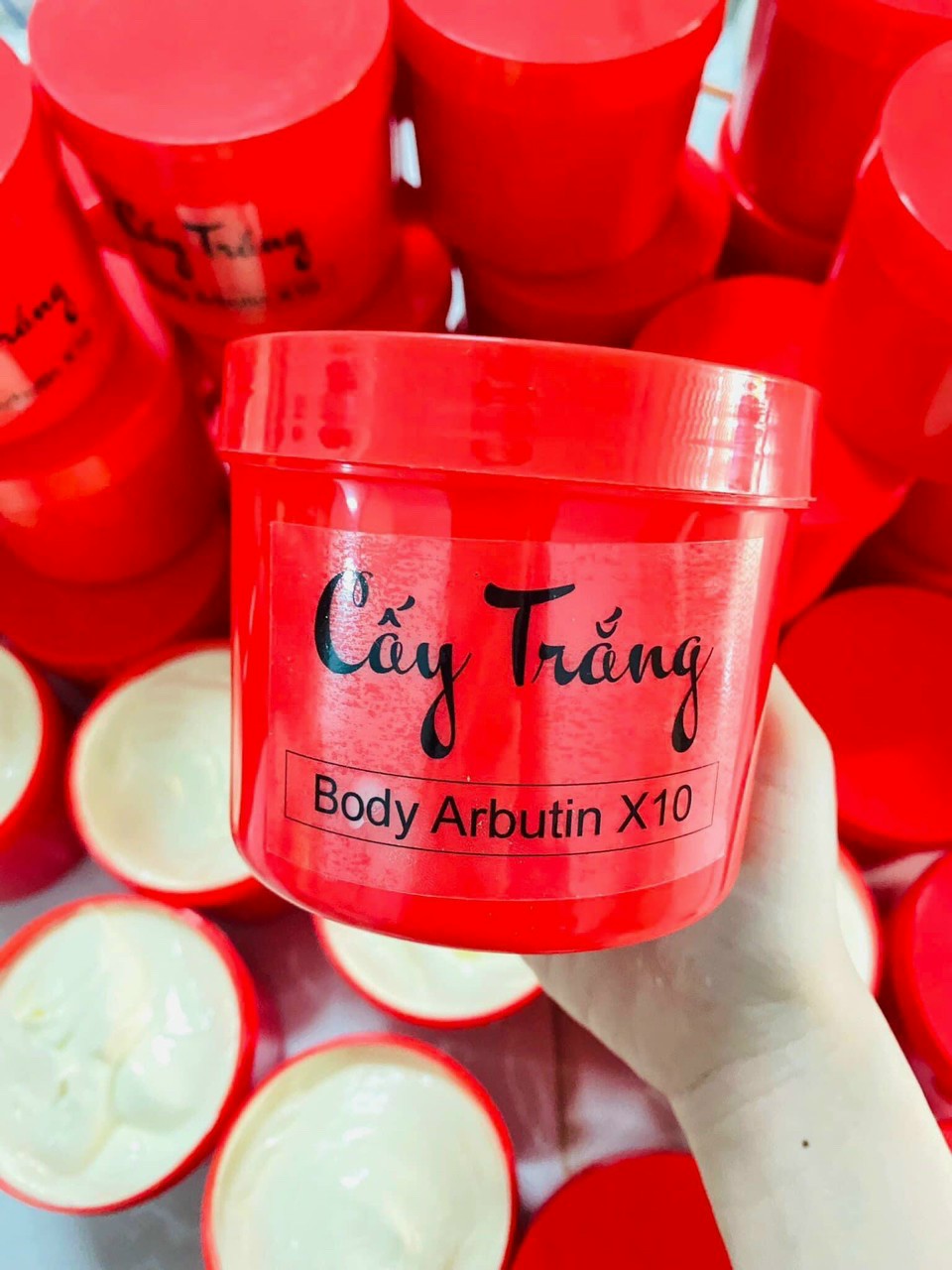 Kem Body Cấy Trắng Arbutin x10 Kháng Nước