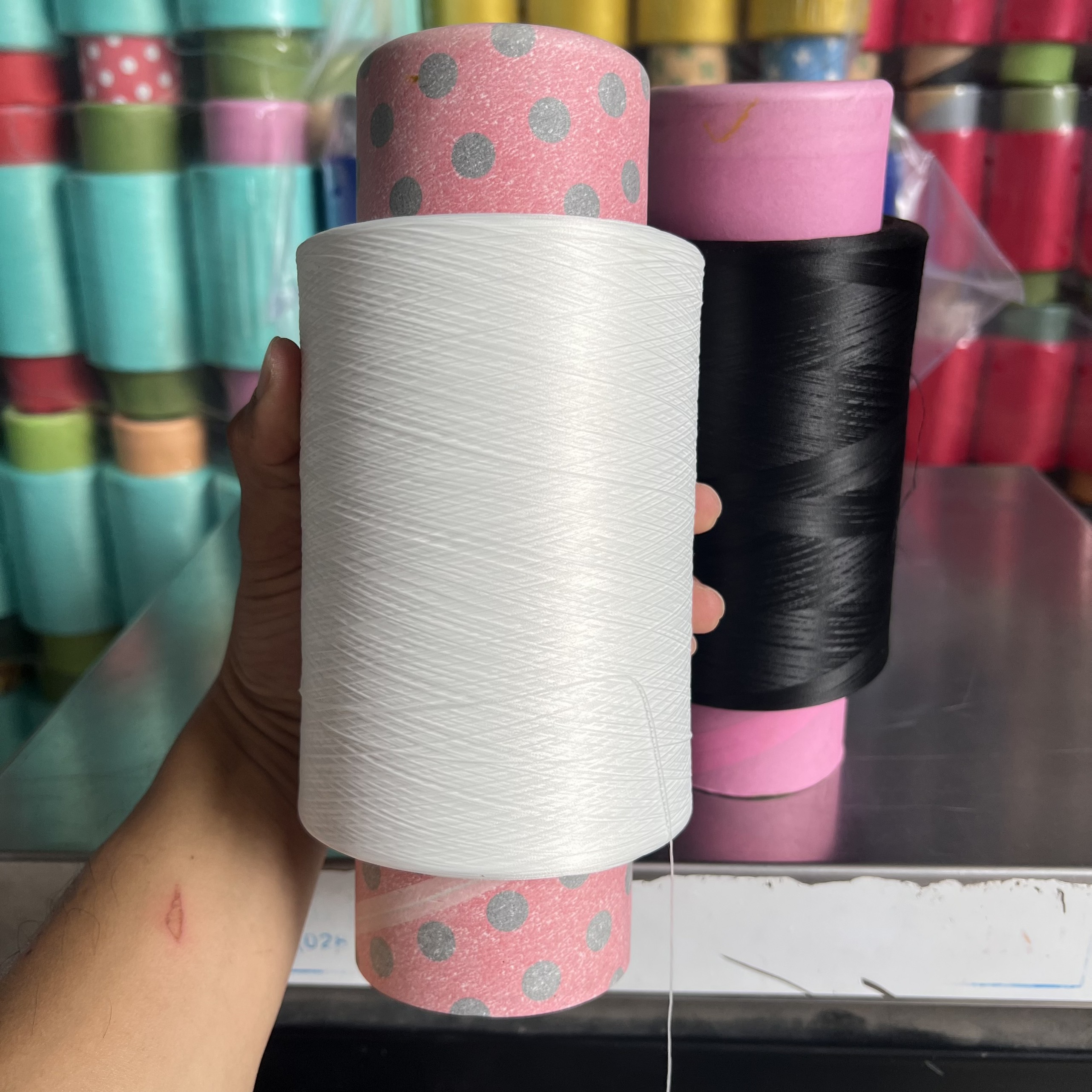Tơ vắt sổ trắng đen 150 hàng loại 1
