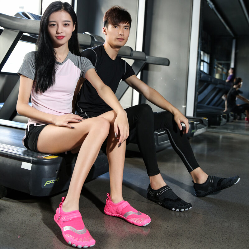 ♢Giày Tập Gym Trong Nhà Giày Squat Kéo Cứng Chạy Bộ Chuyên Nghiệp Siêu Nhẹ Đế Mềm Phòng Tập Gym Cho Nữ Giày Chuyên Dùng Nhảy Dây Cho Thi Trung Học Nam3/14