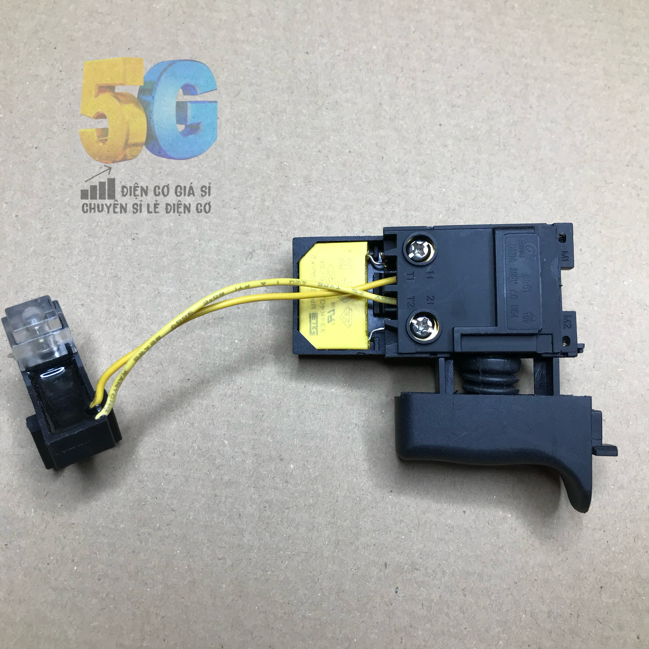 Công tắc máy khoan bê tông ba chức năng makita 2470 có đèn led loại tốt